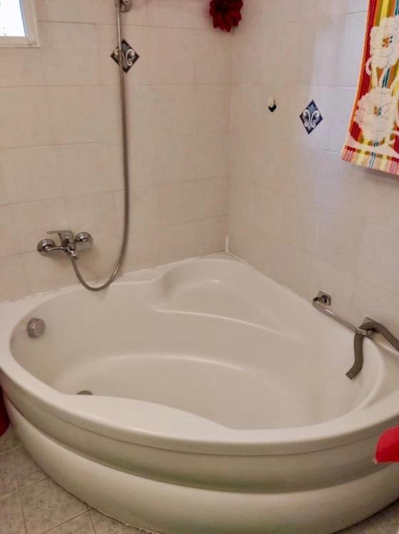 Marys House , Lovely 2-Bedroom Apartment Thessaloníki Ngoại thất bức ảnh